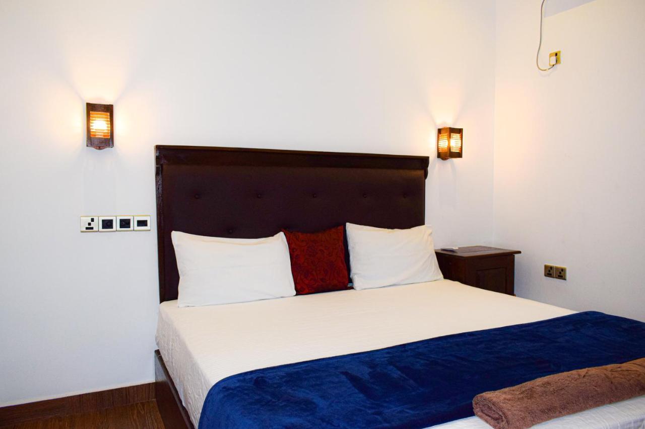 Alffa Guest Inn Trincomalee Esterno foto