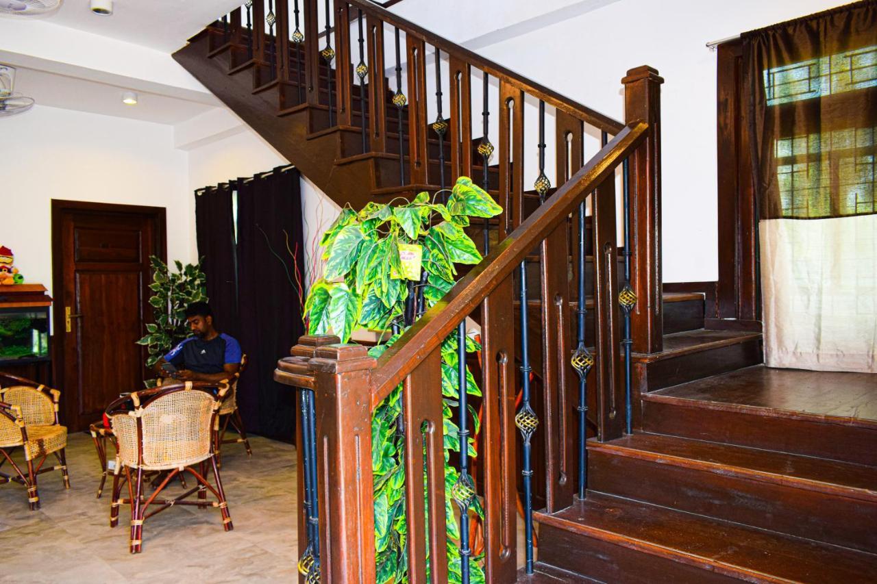 Alffa Guest Inn Trincomalee Esterno foto